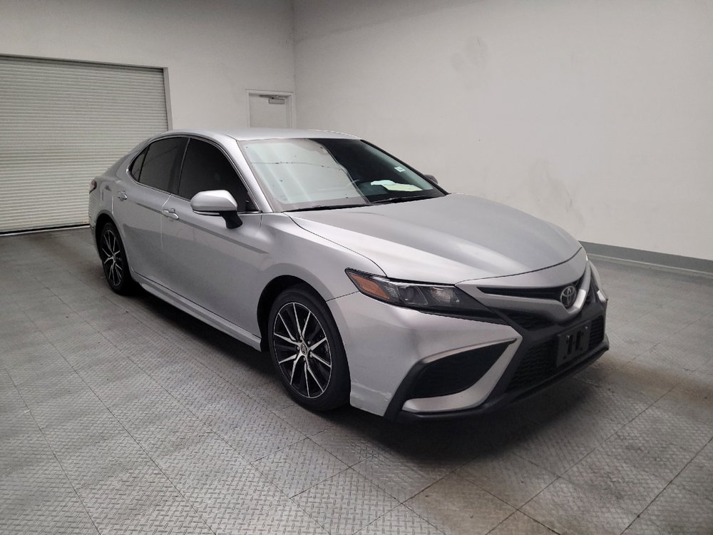 Used 2022 Toyota Camry SE FWD image 13