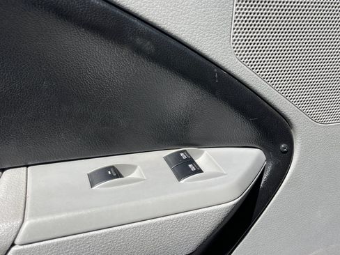 Used 2008 Ford Mustang Convertible RWD image 16