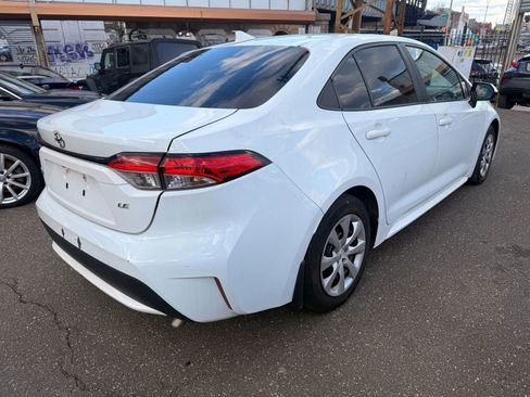 Used 2021 Toyota Corolla LE image 5