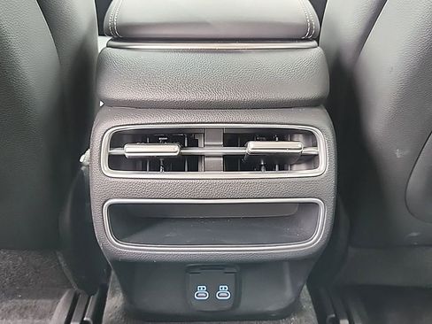 Used 2026 Genesis GV70 2.5T image 17