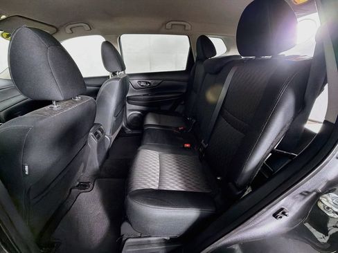 Used 2019 Nissan Rogue SV AWD/4WD image 23