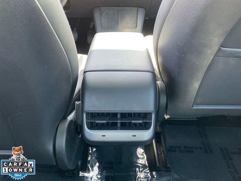 Used 2023 Tesla Model 3 Standard Range image 34