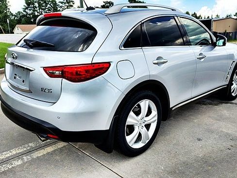 Used 2011 INFINITI FX35 AWD w/ Premium Pkg image 9