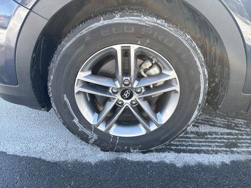 Used 2017 Hyundai Santa Fe Sport image 11