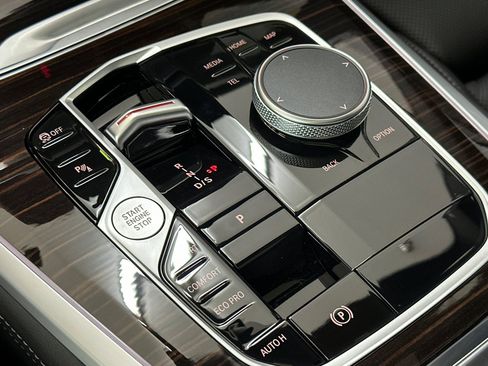 New 2026 BMW X5 sDrive40i w/ M Sport Package image 18