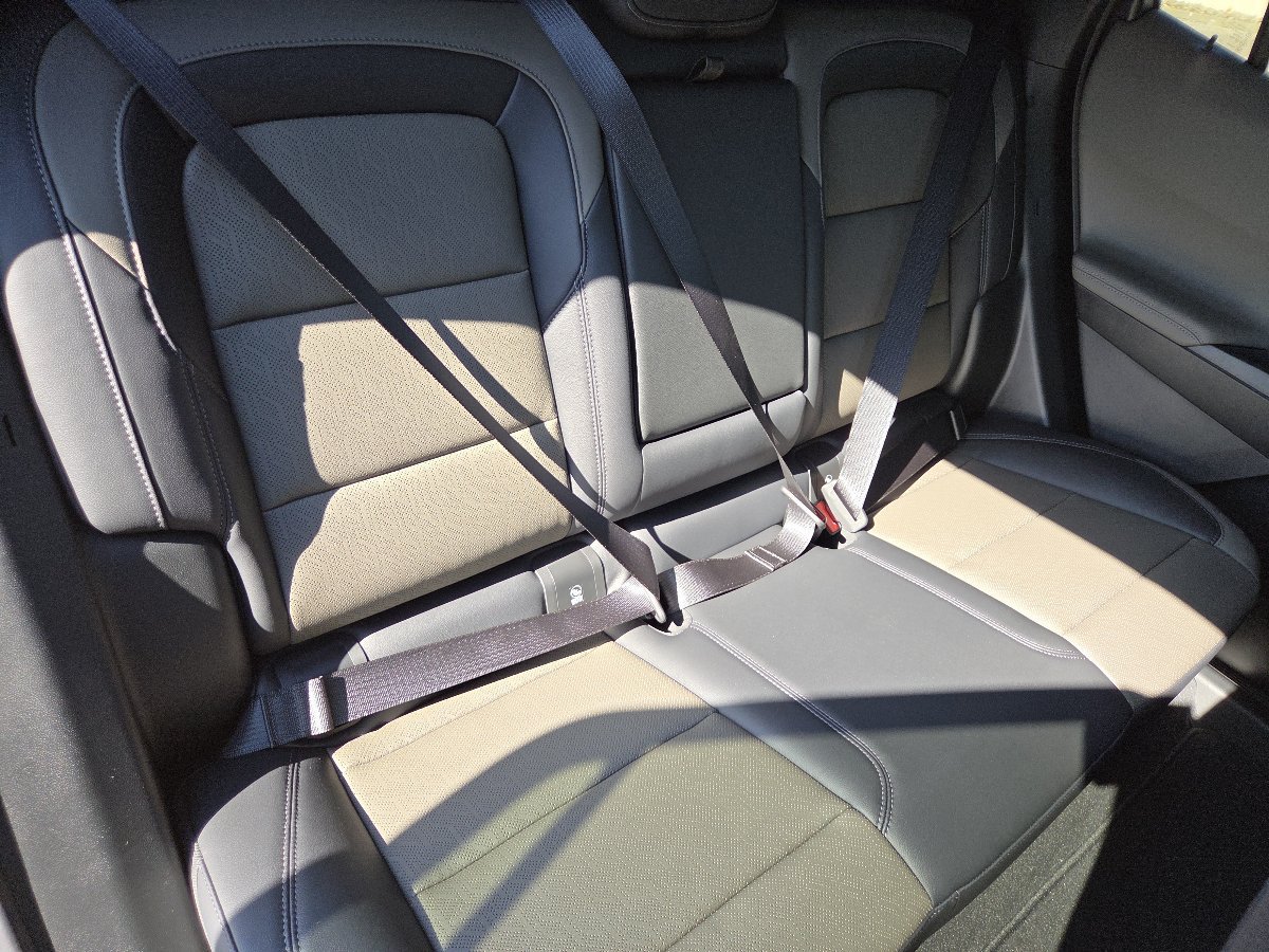 New 2027 Chevrolet Equinox LT w/ Convenience Package II AWD/4WD image 27