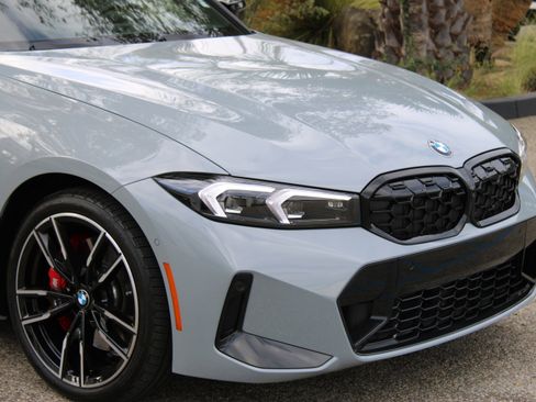 Used 2024 BMW M340i w/ Premium Package image 16