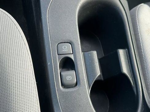 Used 2024 Toyota Corolla LE w/ LE Convenience Package image 31