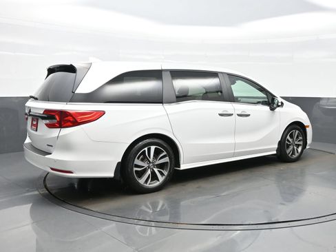 Used 2024 Honda Odyssey Touring image 5
