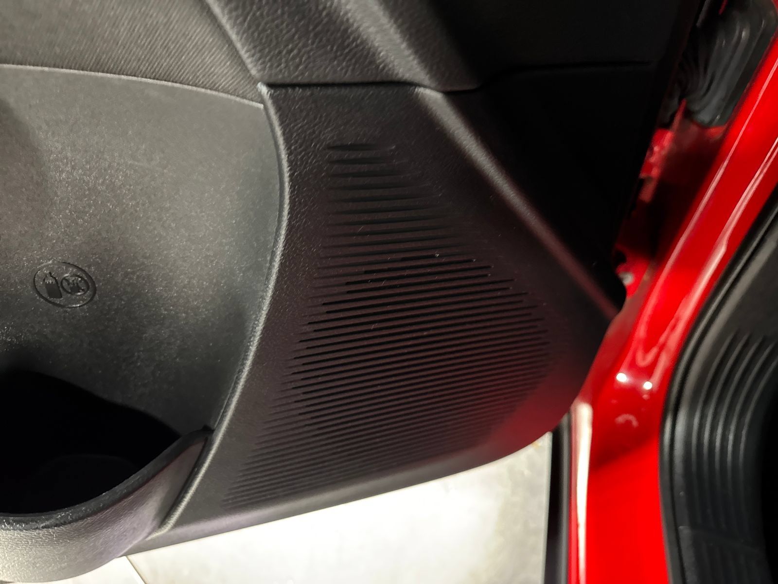 Used 2022 Dodge Challenger GT AWD/4WD image 17