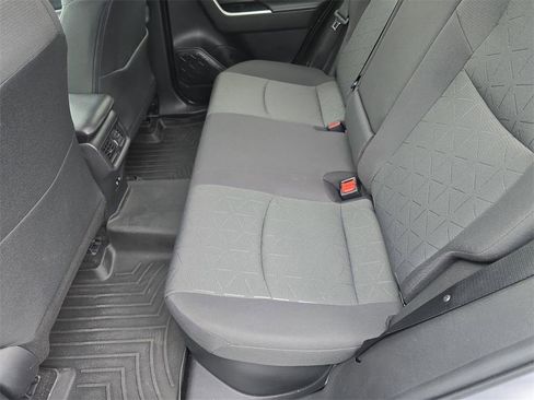 Used 2021 Toyota RAV4 XLE image 16