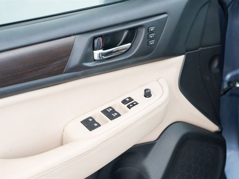 Used 2015 Subaru Legacy 2.5i Limited image 18