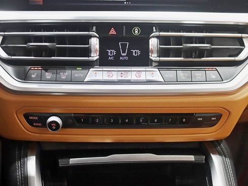 Used 2021 BMW 440i xDrive M440i xDrive w/ Premium Package image 25