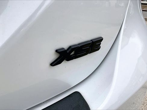 Used 2023 Toyota Camry XSE image 9