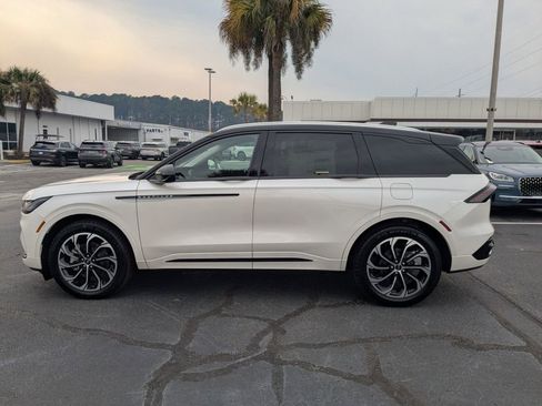 New 2026 Lincoln Nautilus Reserve AWD/4WD image 7