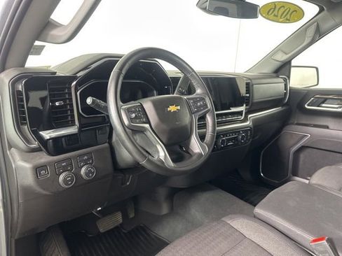 Used 2026 Chevrolet Silverado 1500 LT AWD/4WD image 8