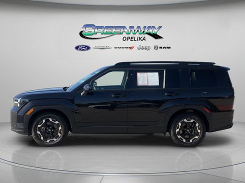 Used 2026 Hyundai Santa Fe SEL FWD image 4