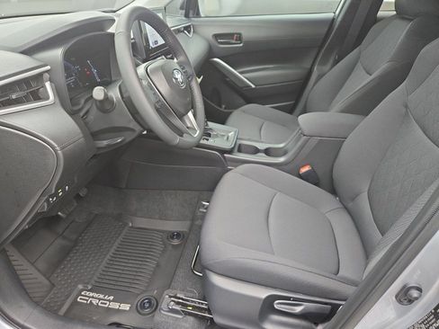 New 2026 Toyota Corolla Cross LE FWD image 16