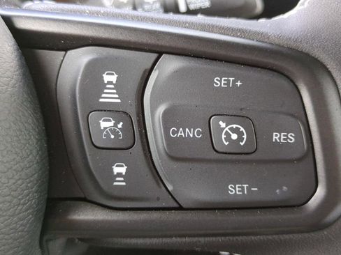 Used 2025 Jeep Wrangler Unlimited Sport AWD/4WD image 20