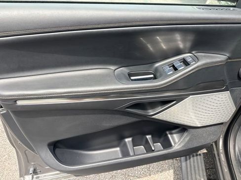 New 2025 Lincoln Navigator L Black Label AWD/4WD image 11