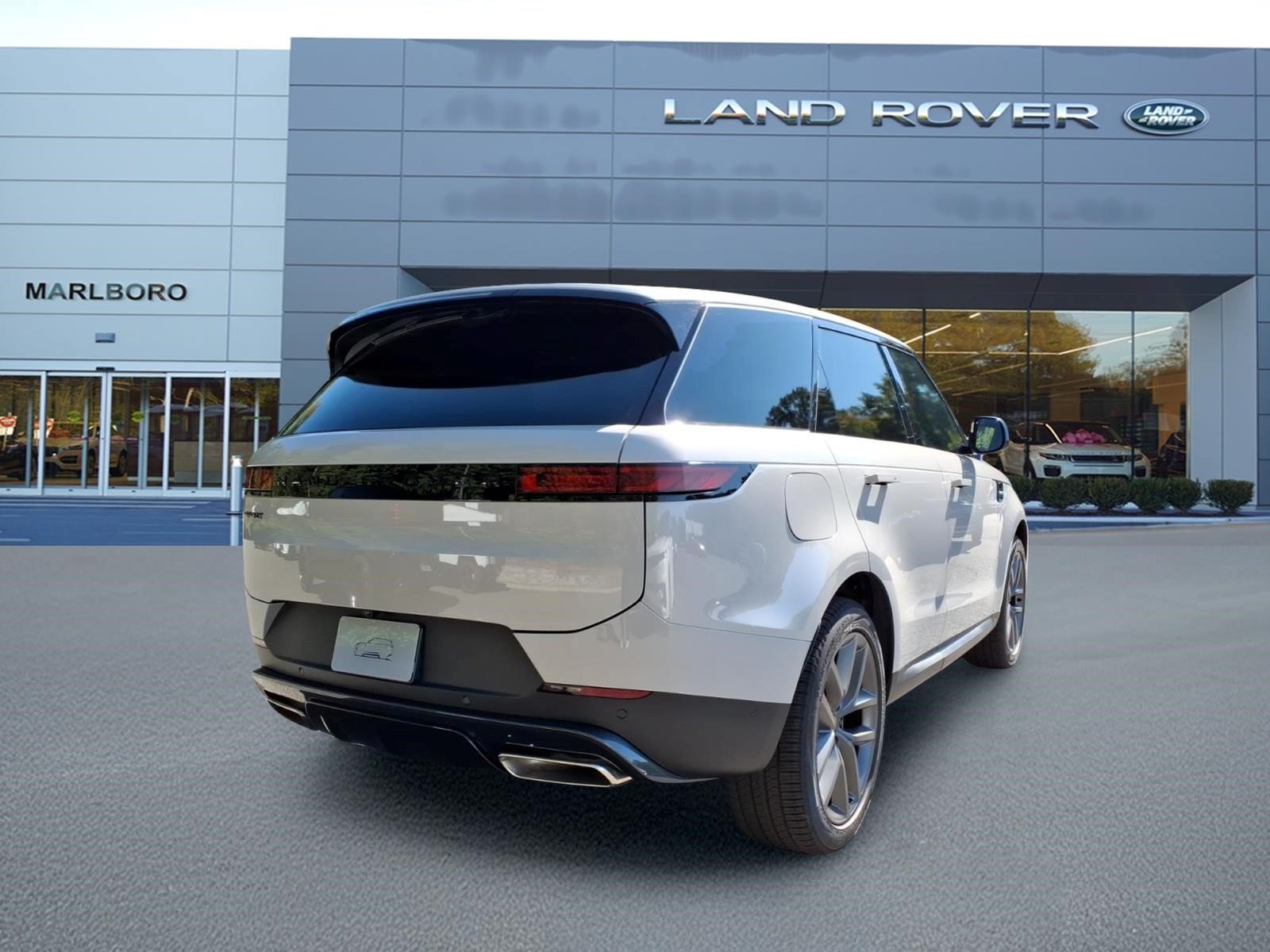 New 2027 Land Rover Range Rover Sport SE AWD/4WD image 2