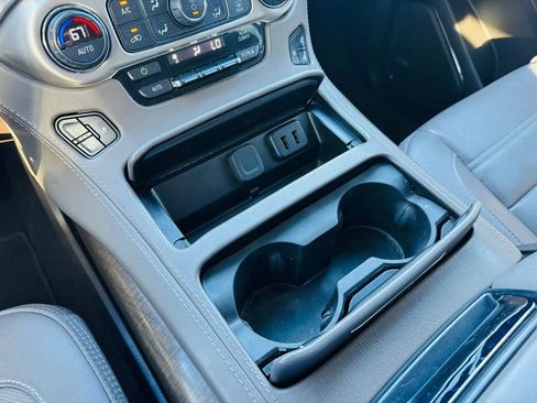 Used 2019 GMC Yukon Denali w/ Denali Ultimate Package image 27