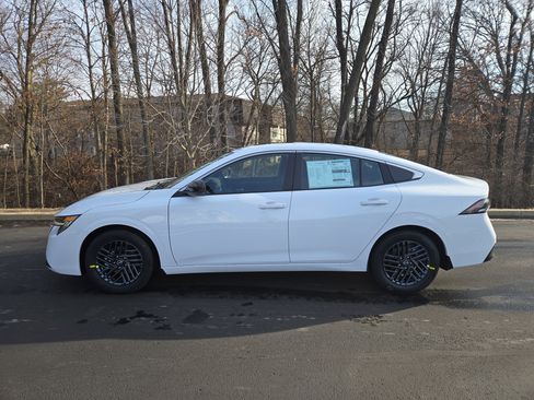 New 2026 Nissan Sentra SV w/ SV Convenience Package image 5