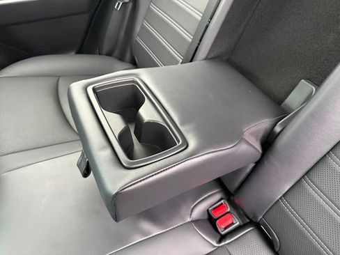 Used 2022 Toyota RAV4 Limited image 30