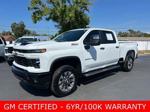 Used 2025 Chevrolet Silverado 2500 Custom w/ Z71 Off-Road Package image 3