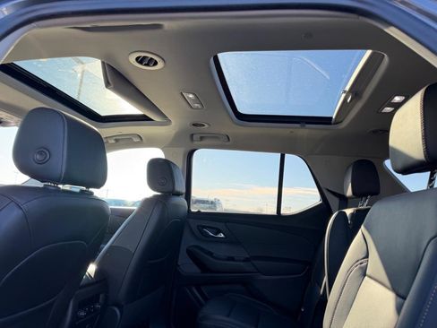 Used 2020 Chevrolet Traverse Premier image 12