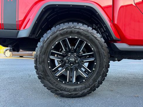 Used 2021 Jeep Gladiator Sport image 43