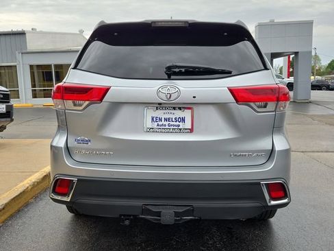 Used 2019 Toyota Highlander Limited Platinum AWD/4WD image 8