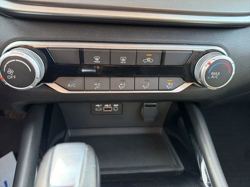 Used 2025 Nissan Altima 2.5 SR FWD image 22