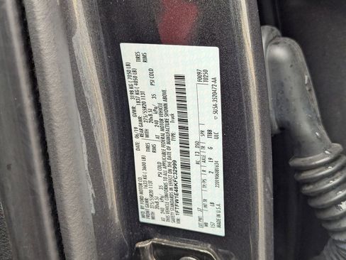 Used 2019 Ford F150 Lariat image 34