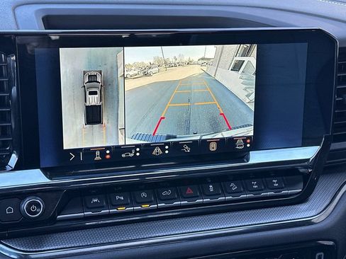 Used 2025 Chevrolet Silverado 1500 ZR2 w/ Technology Package image 19