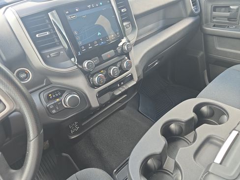 Used 2024 RAM 2500 Tradesman w/ Chrome Appearance Group AWD/4WD image 22