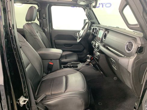 Used 2023 Jeep Wrangler Unlimited Sahara w/ Cold Weather Group AWD/4WD image 42