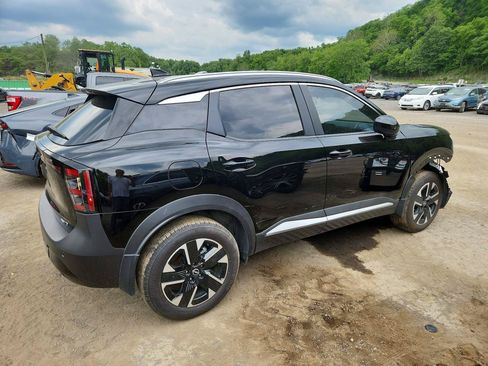 Used 2026 Nissan Kicks SV AWD/4WD image 4