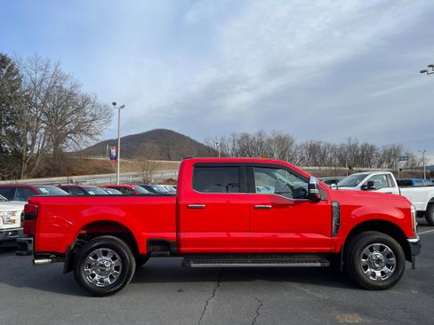 Certified 2023 Ford F250 Lariat w/ Chrome Package image 3