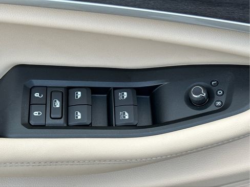 New 2025 Jeep Grand Cherokee Limited w/ Trailer Tow Package image 25