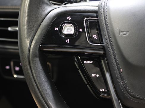 Used 2024 Lincoln Aviator Reserve w/ Equipment Group 201A AWD/4WD image 12