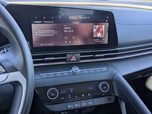 Used 2024 Hyundai Elantra SEL image 15