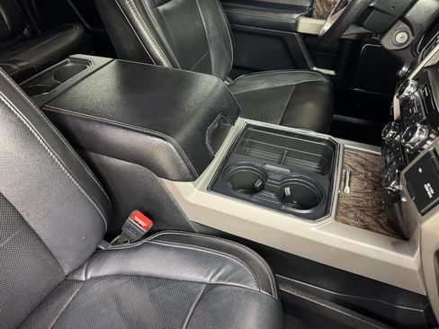 Used 2019 Ford F250 Lariat image 30