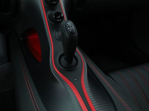 Used 2024 Bugatti Chiron Super Sport image 57