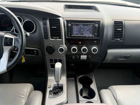 Used 2014 Toyota Sequoia Limited image 23