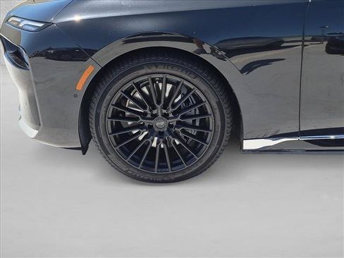 Used 2023 BMW i7 xDrive60 AWD/4WD image 14