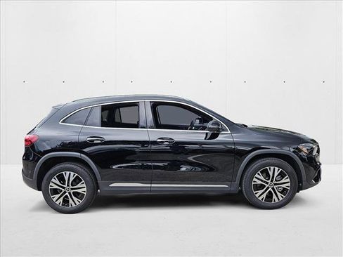 Used 2025 Mercedes-Benz GLA 250 image 4