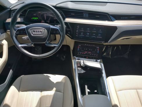 Used 2024 Audi Q8 e-tron Premium Plus w/ Premium Plus Package AWD/4WD image 14