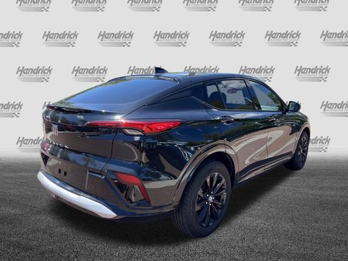 Used 2025 Buick Envista Sport Touring w/ Convenience II Package FWD image 10