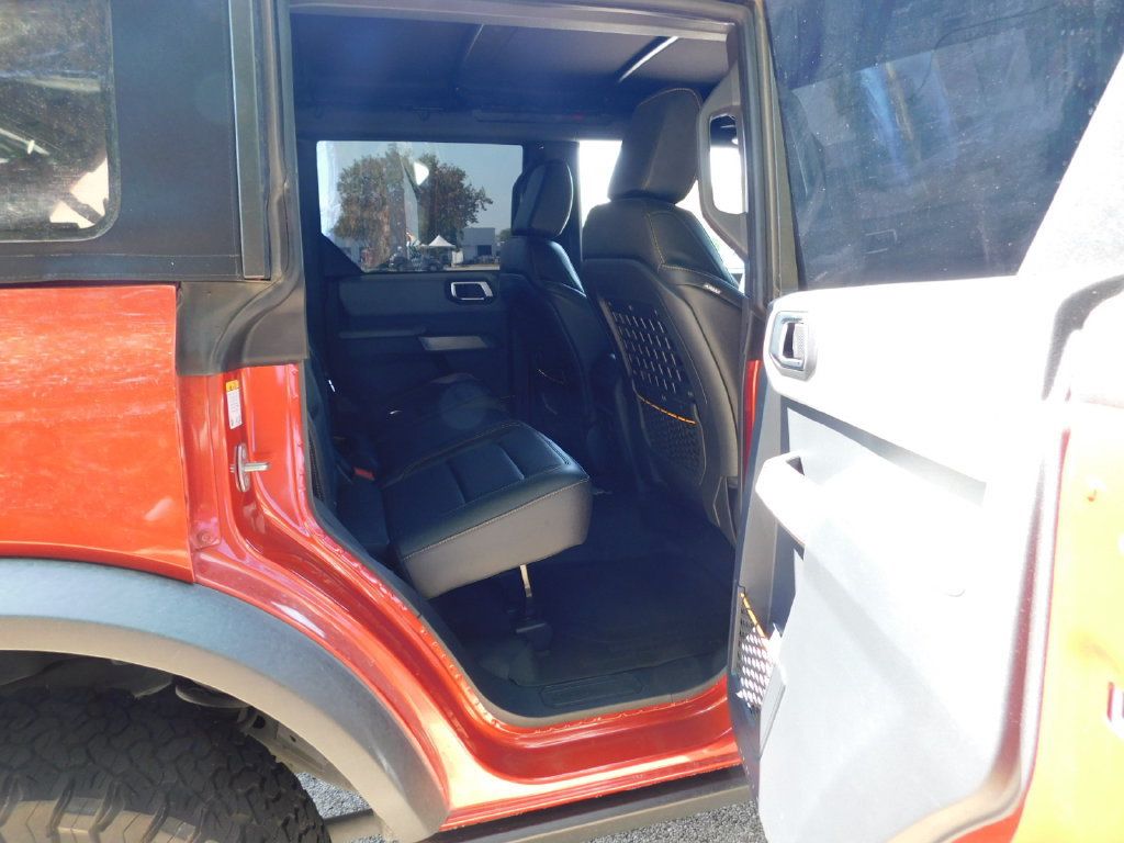 Used 2023 Ford Bronco Badlands AWD/4WD image 6